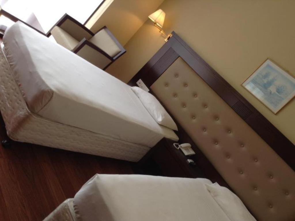 Devon Hotel Κάντι Εξωτερικό φωτογραφία
