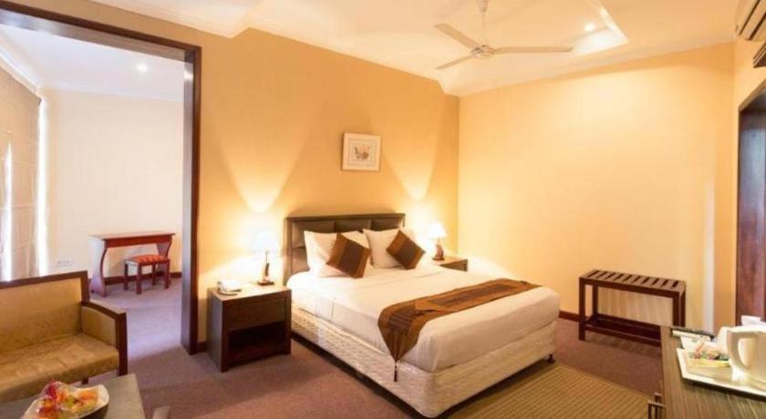 Devon Hotel Κάντι Εξωτερικό φωτογραφία