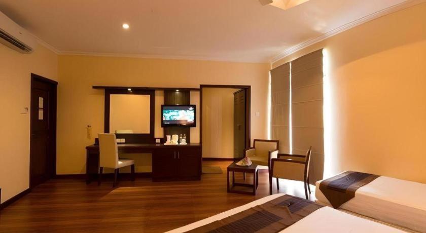 Devon Hotel Κάντι Εξωτερικό φωτογραφία